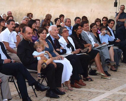 Riuniti per la presentazione del libro sulla Chiesa Madre